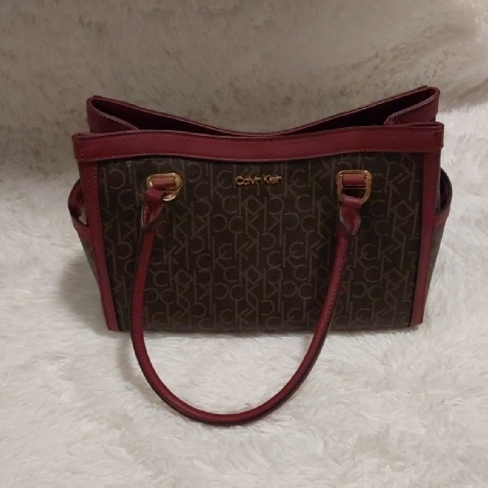 Calvin Klein Shoulder Bag